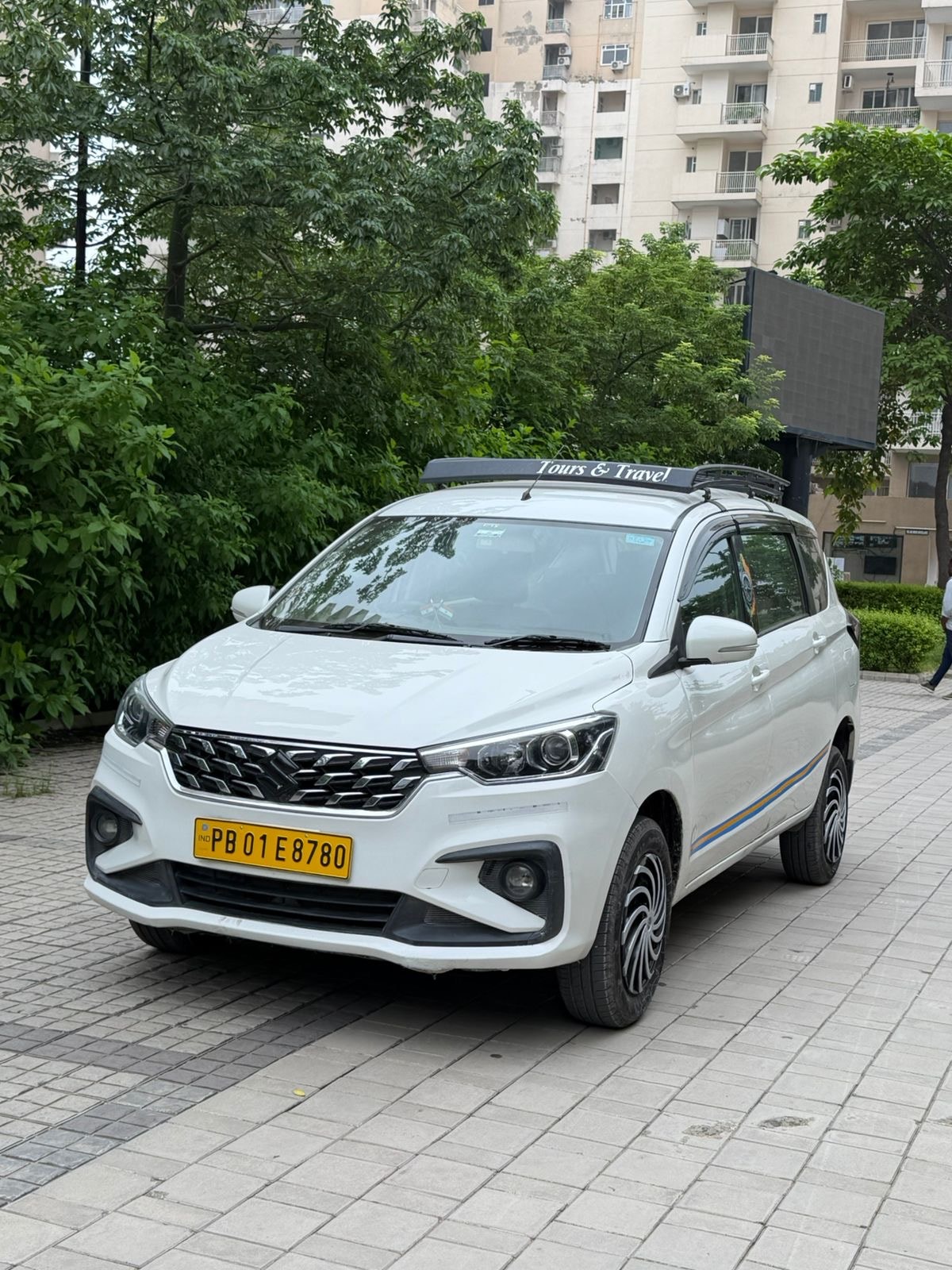 2024 Maruti Ertiga vxi cng photo 1